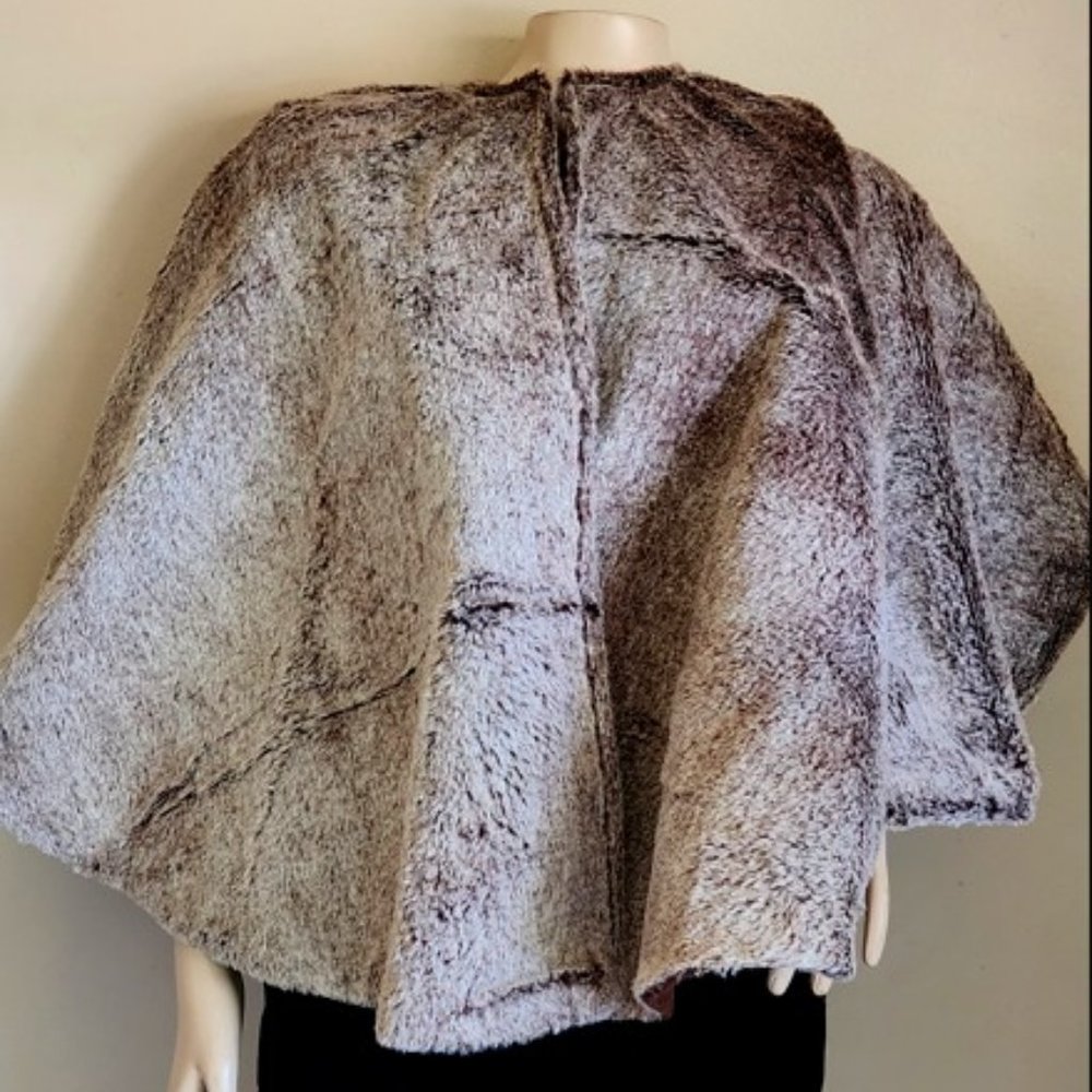 XL Female Faux Fur Shawl